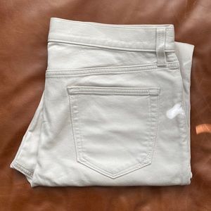 Banana Republic Travelers - Slim Fit